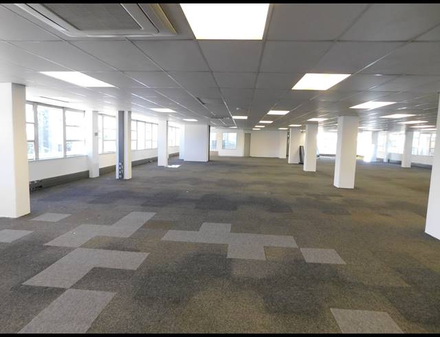 1,179M² OFFICE TO LET IN BLACKHEATH